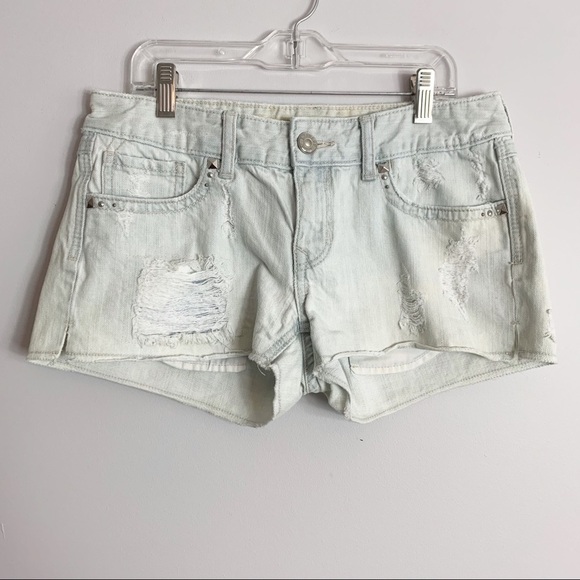 Express Ripped Jean Shorts Light Wash Size 4 - Picture 1 of 9